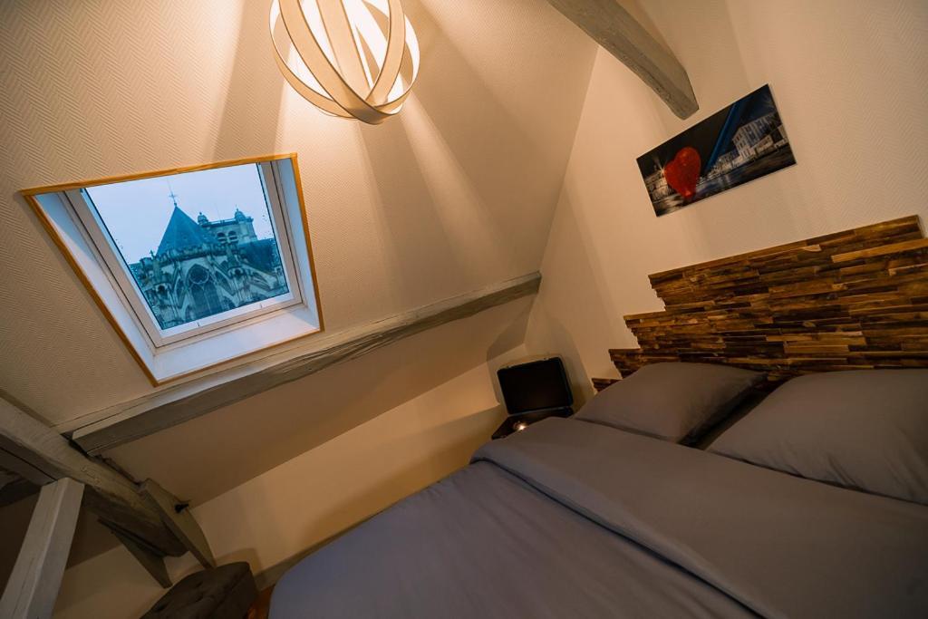 Appart Centre Historique Chez Rene Wifi Труа Экстерьер фото